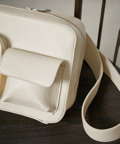 【セール】Cameraボディーバッグ(ボディバッグ/ウエストポーチ)|SALON adam et rope'(サロン アダム エ ロペ) 【セール】Cameraボディーバッグ(ボディバッグ/ウエストポーチ)|SALON adam et rope'(サロン アダム エ ロペ)