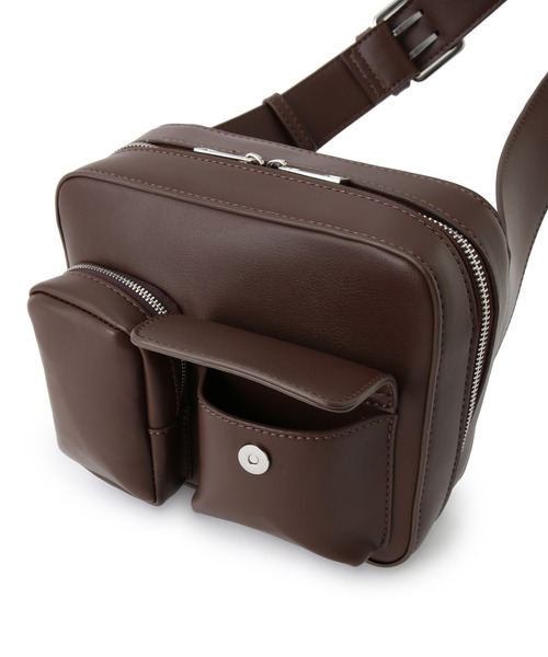 SALON adam et rope'（サロン アダム エ ロペ）の「Cameraボディーバッグ（ボディバッグ/ウエストポーチ・レディース・ブラウン/オフホワイト/ブラック・FREE）」の22枚目の写真
