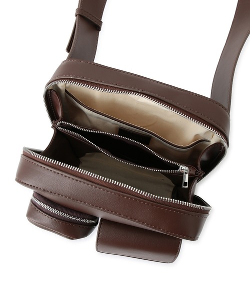 SALON adam et rope'（サロン アダム エ ロペ）の「Cameraボディーバッグ（ボディバッグ/ウエストポーチ・レディース・ブラウン/オフホワイト/ブラック・FREE）」の17枚目の写真