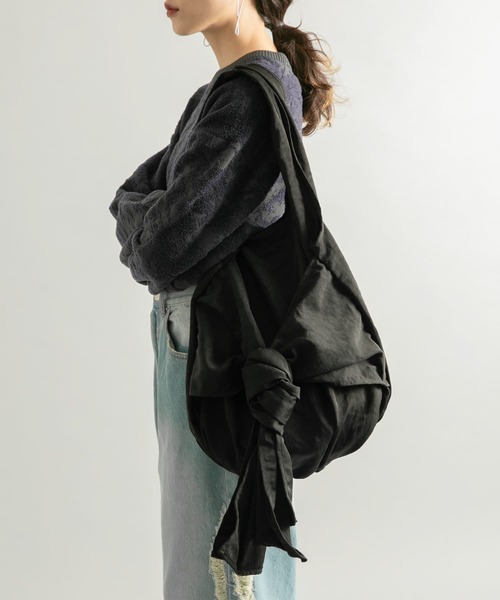 KBF(ケイビーエフ)の「アレンジリボンナイロンBAG(ショルダーバッグ・レディース・バーガンディー/カーキ/ブラック・ONE)」の9枚目の写真