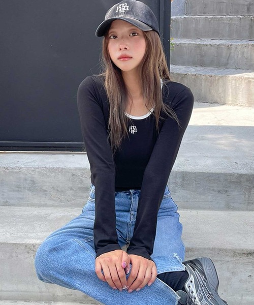 muahmuah(ムーアムーア)の「A'GEM/9 × .kom 『muah muah/ムーアムーア』 LOGO STITCH ROUND COLORING LONG SLEEVE/ロゴステッチラウンドネックカラリングロングシャツ(Tシャツ/カットソー・レディース・ブラック/ホワイト/ピンク・FREE)」の8枚目の写真