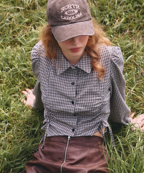 FOREVER 21（フォーエバー トゥエンティーワン）の「【2024FW】フロントシャーリングシャツ（シャツ/ブラウス・レディース・オフホワイト/ブラック/ブラック系その他/ブルー/オレンジ・FREE）」の3枚目の写真