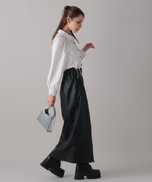 FOREVER 21（フォーエバー トゥエンティーワン）の「【2024FW】フロントシャーリングシャツ（シャツ/ブラウス・レディース・オフホワイト/ブラック/ブラック系その他/ブルー/オレンジ・FREE）」の13枚目の写真