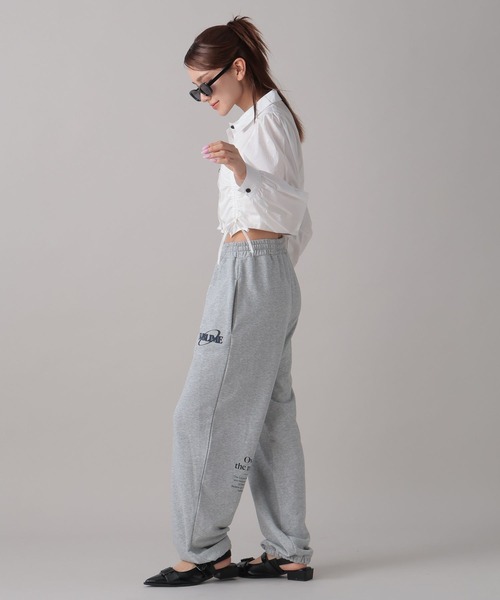 FOREVER 21（フォーエバー トゥエンティーワン）の「【2024FW】フロントシャーリングシャツ（シャツ/ブラウス・レディース・オフホワイト/ブラック/ブラック系その他/ブルー/オレンジ・FREE）」の16枚目の写真