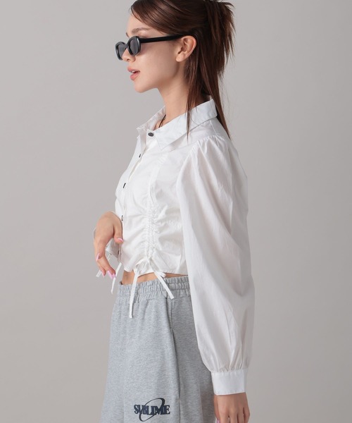 FOREVER 21（フォーエバー トゥエンティーワン）の「【2024FW】フロントシャーリングシャツ（シャツ/ブラウス・レディース・オフホワイト/ブラック/ブラック系その他/ブルー/オレンジ・FREE）」の18枚目の写真