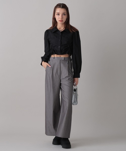 FOREVER 21（フォーエバー トゥエンティーワン）の「【2024FW】フロントシャーリングシャツ（シャツ/ブラウス・レディース・オフホワイト/ブラック/ブラック系その他/ブルー/オレンジ・FREE）」の21枚目の写真