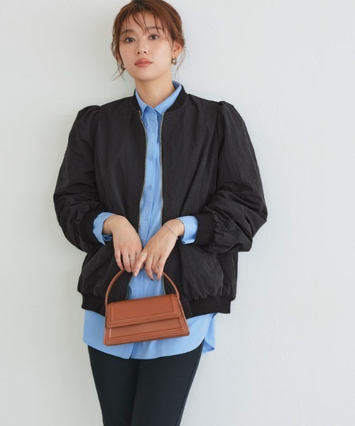 Pierrot（ピエロ）の「パフスリーブMA-1ブルゾン（MA-1・レディース・ブラック/アイボリー/ネイビー・L/M）」の8枚目の写真