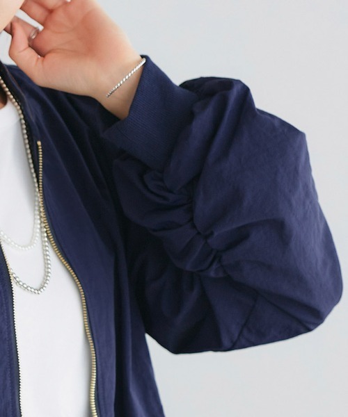 Pierrot（ピエロ）の「パフスリーブMA-1ブルゾン（MA-1・レディース・ブラック/アイボリー/ネイビー・L/M）」の16枚目の写真