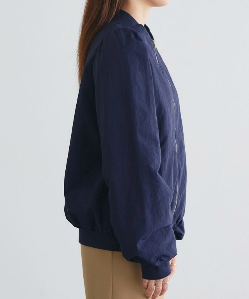 Pierrot（ピエロ）の「パフスリーブMA-1ブルゾン（MA-1・レディース・ブラック/アイボリー/ネイビー・L/M）」の19枚目の写真