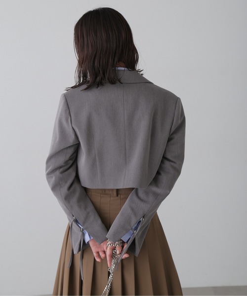 FREE'S MART（フリーズマート）の「ショート丈シングルジャケット（テーラードジャケット・レディース・ブルー系その他/グレー・SMALL/MEDIUM）」の4枚目の写真