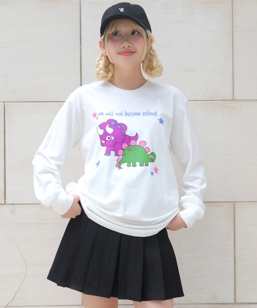 UNIT CHEST(ユニットチェスト)の「【UNIT CHEST】unique unisex long sleeve T-shirt/ユニークユニセックス ロンT OIF designer eggs コラボ 恐竜by manami_makifuji(Tシャツ/カットソー・レディース・ブラック/ホワイト/杢グレー・S/L/M)」の9枚目の写真