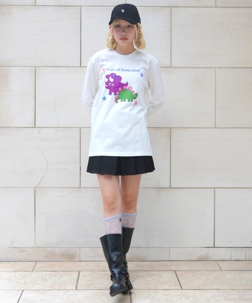 UNIT CHEST(ユニットチェスト)の「【UNIT CHEST】unique unisex long sleeve T-shirt/ユニークユニセックス ロンT OIF designer eggs コラボ 恐竜by manami_makifuji(Tシャツ/カットソー・レディース・ブラック/ホワイト/杢グレー・S/L/M)」の12枚目の写真