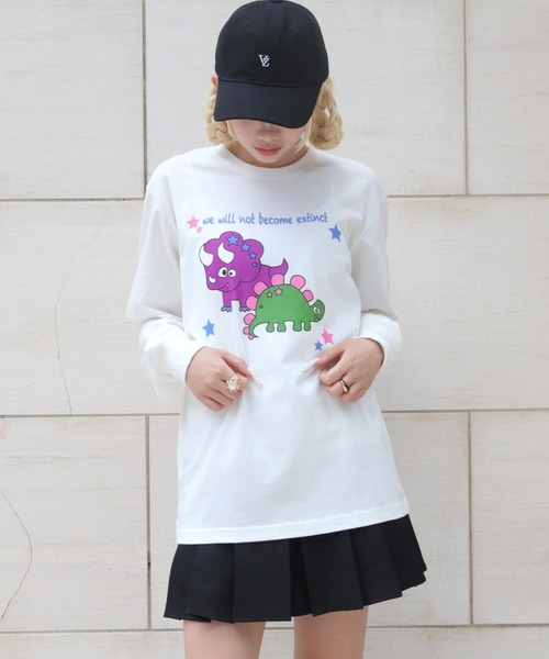 UNIT CHEST(ユニットチェスト)の「【UNIT CHEST】unique unisex long sleeve T-shirt/ユニークユニセックス ロンT OIF designer eggs コラボ 恐竜by manami_makifuji(Tシャツ/カットソー・レディース・ブラック/ホワイト/杢グレー・S/L/M)」の11枚目の写真