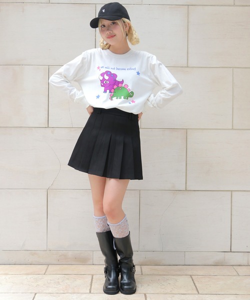 UNIT CHEST(ユニットチェスト)の「【UNIT CHEST】unique unisex long sleeve T-shirt/ユニークユニセックス ロンT OIF designer eggs コラボ 恐竜by manami_makifuji(Tシャツ/カットソー・レディース・ブラック/ホワイト/杢グレー・S/L/M)」の8枚目の写真