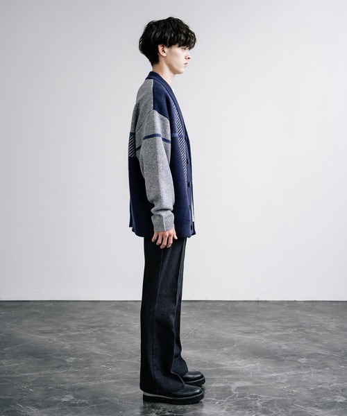 Rocky Monroe（ロッキーモンロー）の「オーバーサイズ 7Gクロスチェック柄Vネックカーディガン（カーディガン/ボレロ・メンズ・ネイビー/ホワイト×ライトグレー/ブラック/オフホワイト/ブルー・M/L）」の6枚目の写真