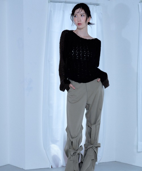 Nora Lily elle（ノラリリーエル）の「【Nora Lily】「elle」Bi-color Asymmetry Neck Kitting Top（その他トップス・レディース・ブラック/パープル系その他/ホワイト系その他・FREE）」の6枚目の写真