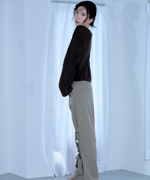 Nora Lily elle（ノラリリーエル）の「【Nora Lily】「elle」Bi-color Asymmetry Neck Kitting Top（その他トップス・レディース・ブラック/パープル系その他/ホワイト系その他・FREE）」の5枚目の写真