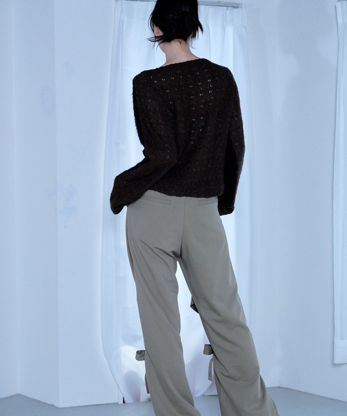 Nora Lily elle（ノラリリーエル）の「【Nora Lily】「elle」Bi-color Asymmetry Neck Kitting Top（その他トップス・レディース・ブラック/パープル系その他/ホワイト系その他・FREE）」の4枚目の写真