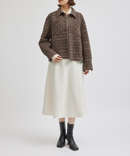 ROPE'（ロペ）の「梨地フレアスカート/セットアップ対応【Sサイズフェア対象】（スカート・レディース・ダークブラウン/イエロー系その他/オフホワイト・36/38/34）」の13枚目の写真