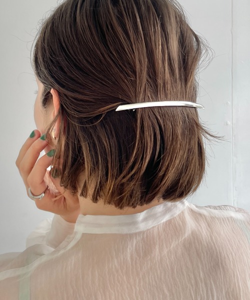 ciite'（シーテ）の「メタルロング シンプリーバレッタ（バレッタ/ヘアクリップ・レディース・ゴールド/シルバー/ピンクゴールド・FREE）」の2枚目の写真