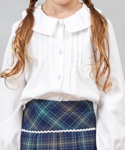 KP（ケーピー）の「タック襟ブラウス(90～130)（シャツ/ブラウス・キッズ・ホワイト・100cm/110cm/120cm/130cm/90cm）」の4枚目の写真
