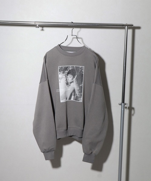 NOGLE（ノグル）の「【NOGLE/ノグル】アソートフォトスウェット（スウェット・レディース・ホワイト系1/ホワイト系2/ブラック/ホワイト/グレー系1/チャコール・FREE）」の18枚目の写真