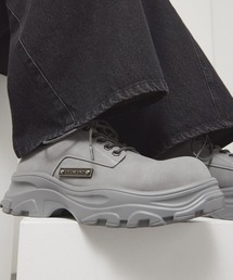 Alfred Alex（アルフレッドアレックス）の「【Alfred Alex】Chunky Metal Plate Shoes/ハイソール メタルプレート シューズ（スニーカー）」