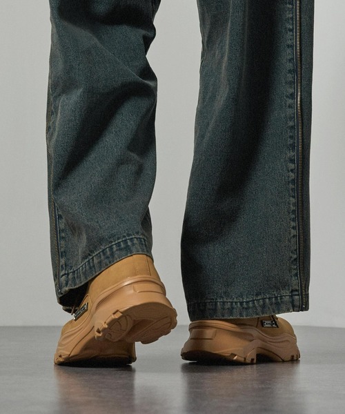 Alfred Alex（アルフレッドアレックス）の「【Alfred Alex】Chunky Metal Plate Shoes/ハイソール メタルプレート シューズ（スニーカー・メンズ・ブラック/ホワイト/ブラウン/グレー・S/M/L）」の12枚目の写真