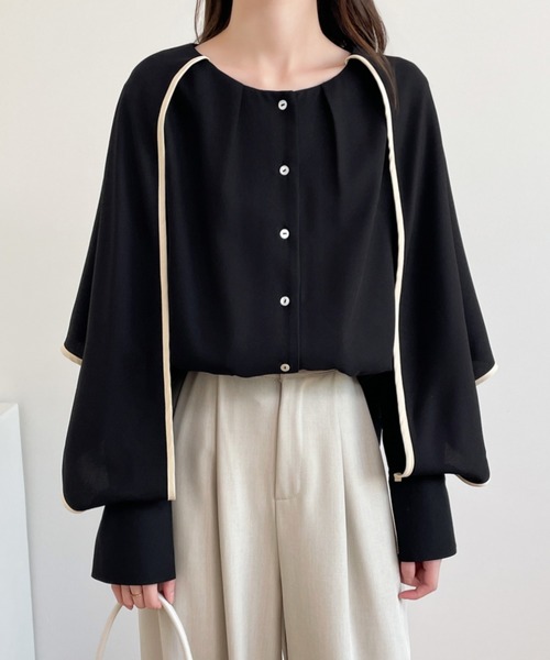 ECLIN(エクラン)の「配色パイピングレイヤード風ケープブラウス(シャツ/ブラウス・レディース・グリーン/ベージュ/ブラック・M/L/XL)」の22枚目の写真
