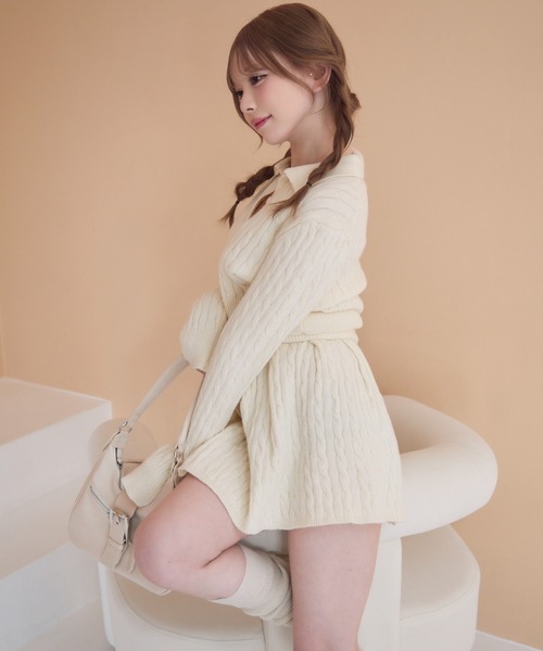 TITTY&CO.(ティティーアンドコー)の「ケーブルニットセットアップ(セットアップ・レディース・グレー/ネイビー/アイボリー・FREE)」の10枚目の写真