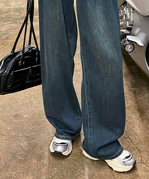 aimoha(アイモハ)の「ハイウエストワイドデニムパンツ(デニムパンツ・レディース・ネイビー/ライトブルー/ホワイト・SMALL/X-SMALL/X-LARGE/LARGE/MEDIUM)」の8枚目の写真