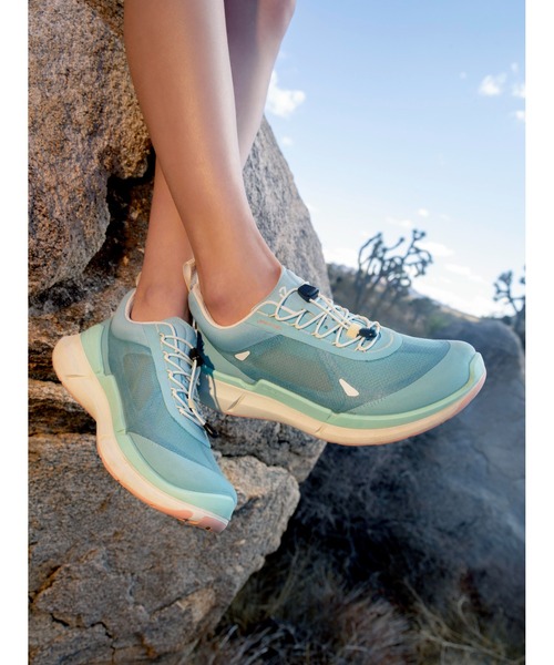 ECCO(エコー)の「ECCO バイオム 2.2 本革 レディース 多用途 アスレジャースニーカー(スニーカー・レディース・ブルー系その他・37/38)」の3枚目の写真