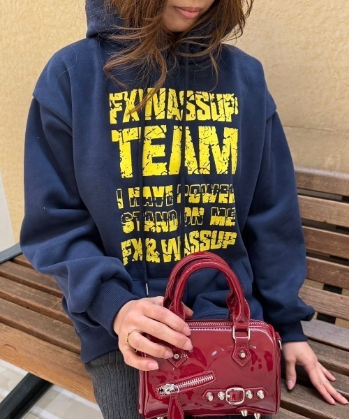 LETee(レティー)の「TEAMプリントプルパーカー(パーカー・レディース・ネイビー/ワインレッド/グレー/アイボリー/ブラック・FREE)」の17枚目の写真