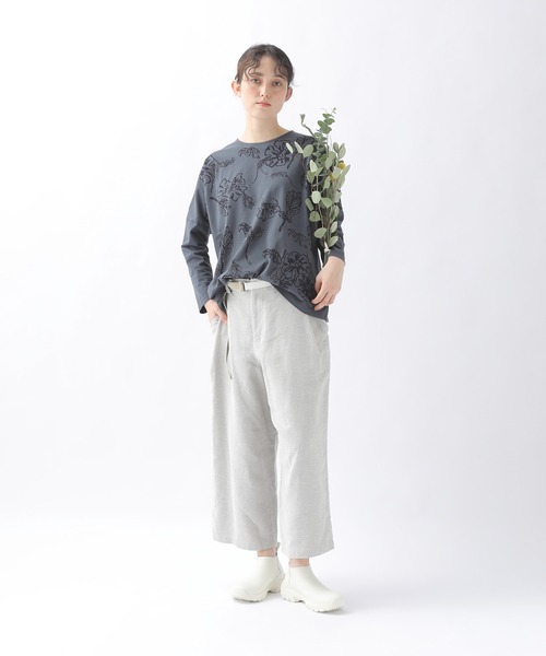 Plantation(プランテーション)の「(B)ドローイングフラワーT / カットソー / (O)(Tシャツ/カットソー・レディース・ネイビー/ホワイト・M size)」の5枚目の写真