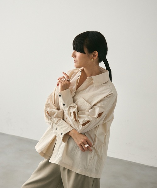 Lutim by u(ルチバイユー)の「Side-hole nylon shirt / サイドホールナイロンシャツ(シャツ/ブラウス・レディース・ブルー/ナチュラル/ホワイト・FREE)」の8枚目の写真
