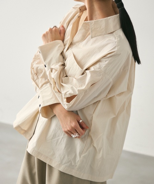 Lutim by u(ルチバイユー)の「Side-hole nylon shirt / サイドホールナイロンシャツ(シャツ/ブラウス・レディース・ブルー/ナチュラル/ホワイト・FREE)」の10枚目の写真