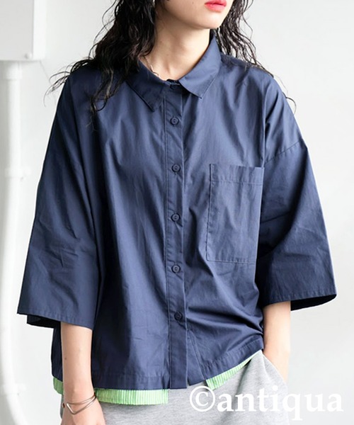 antiqua(アンティカ)の「レイヤード風配色シャツ(シャツ/ブラウス・レディース・ブルー/ネイビー・ONESIZE)」の2枚目の写真