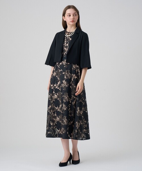 ANAYI（アナイ）の「マットダブルサテンボレロジャケット（カーディガン/ボレロ・レディース・ベージュ/ブラック・36/38/34）」の5枚目の写真