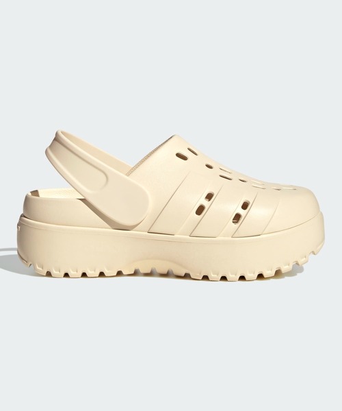 adidas ベージュ クロッグサンダル - メルカリ