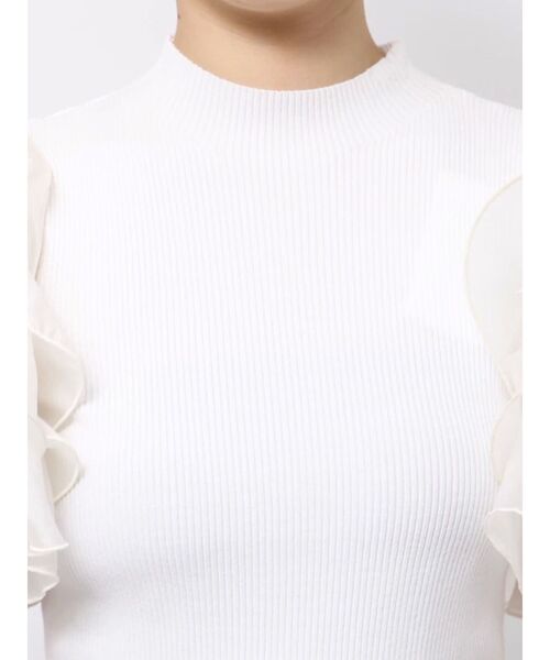 MERCURYDUO（マーキュリーデュオ）の「異素材ボリュームラッフルスリーブニット（ニット/セーター・レディース・ブラック/オフホワイト/ラベンダー/アイボリー・FREE）」の20枚目の写真