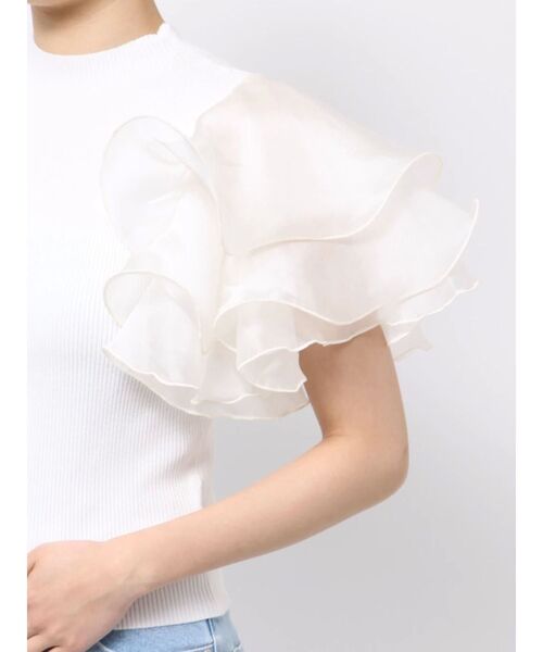 MERCURYDUO（マーキュリーデュオ）の「異素材ボリュームラッフルスリーブニット（ニット/セーター・レディース・ブラック/オフホワイト/ラベンダー/アイボリー・FREE）」の21枚目の写真