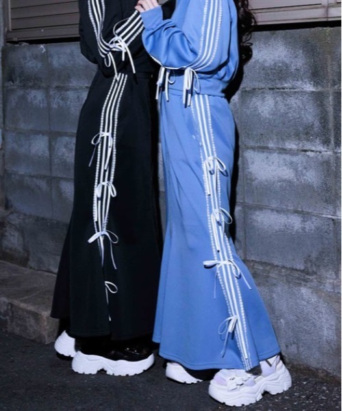 axes femme POETIQUE（アクシーズファムポエティック）の「ペチ付リボンラインロングスカート（スカート・レディース・ホワイト/ブラック/ブルーグレー・MEDIUM）」の9枚目の写真