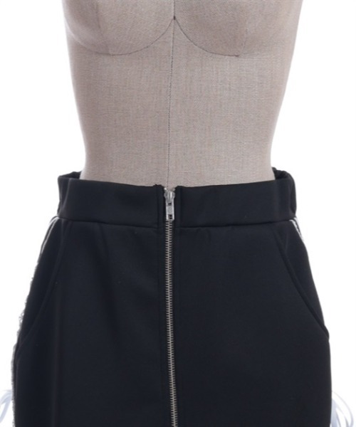 axes femme POETIQUE（アクシーズファムポエティック）の「ペチ付リボンラインロングスカート（スカート・レディース・ホワイト/ブラック/ブルーグレー・MEDIUM）」の14枚目の写真