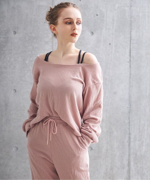 IRAL(アイラル)の「【セットアイテム】OFF SHOULDER RIB SET UP(Tシャツ/カットソー・レディース・ブラック/ピンク・FREE)」の7枚目の写真