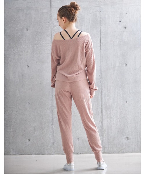 IRAL(アイラル)の「【セットアイテム】OFF SHOULDER RIB SET UP(Tシャツ/カットソー・レディース・ブラック/ピンク・FREE)」の9枚目の写真