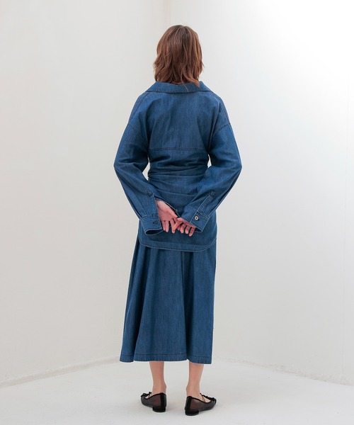 DRESSLAVE(ドレスレイブ)の「chameleon denim dress(カメレオンデニムワンピース)(ワンピース・レディース・ブルー・38)」の3枚目の写真