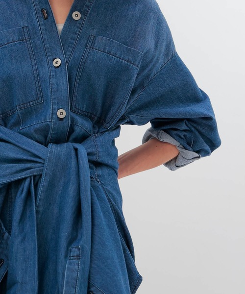 DRESSLAVE(ドレスレイブ)の「chameleon denim dress(カメレオンデニムワンピース)(ワンピース・レディース・ブルー・38)」の9枚目の写真