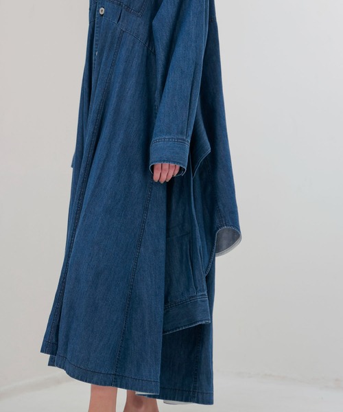 DRESSLAVE(ドレスレイブ)の「chameleon denim dress(カメレオンデニムワンピース)(ワンピース・レディース・ブルー・38)」の13枚目の写真
