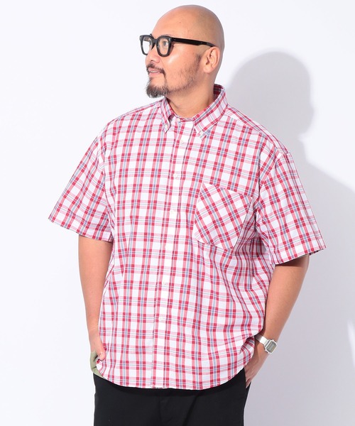 PIMLICO(ピムリコ)の「PIMLICO (ピムリコ) ブロードチェック ボタンダウン 半袖 シャツ(シャツ/ブラウス・メンズ・B/A/C/D/E/ブルー/オレンジ/レッド/グリーン・X1(3L~4L)/X2(4L~5L)/X3(6L~7L)/X4(8L~9L))」の1枚目の写真