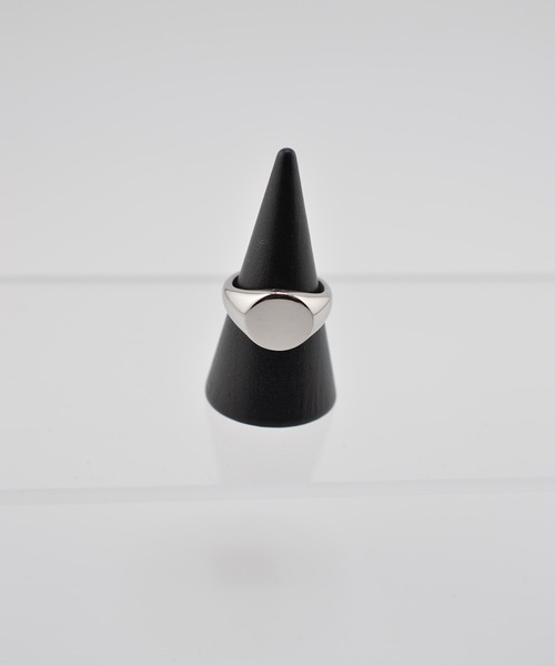 BROTHERHOOD(ブラザーフッド)の「【earyear】Oval Crest design peti Volume Ring(リング・レディース・ゴールド/シルバー・MEDIUM/SMALL/LARGE)」の2枚目の写真